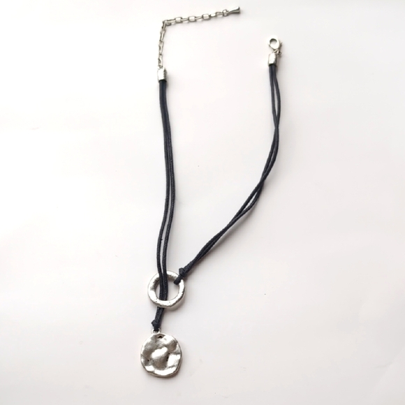 Silvertone Etched Metal Eternal Circle Pendant Necklace Black Cord / Toggle - Picture 2 of 7
